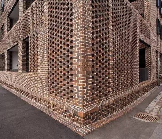 红砖的建筑艺术，每一张红砖墙都可以拿去做红