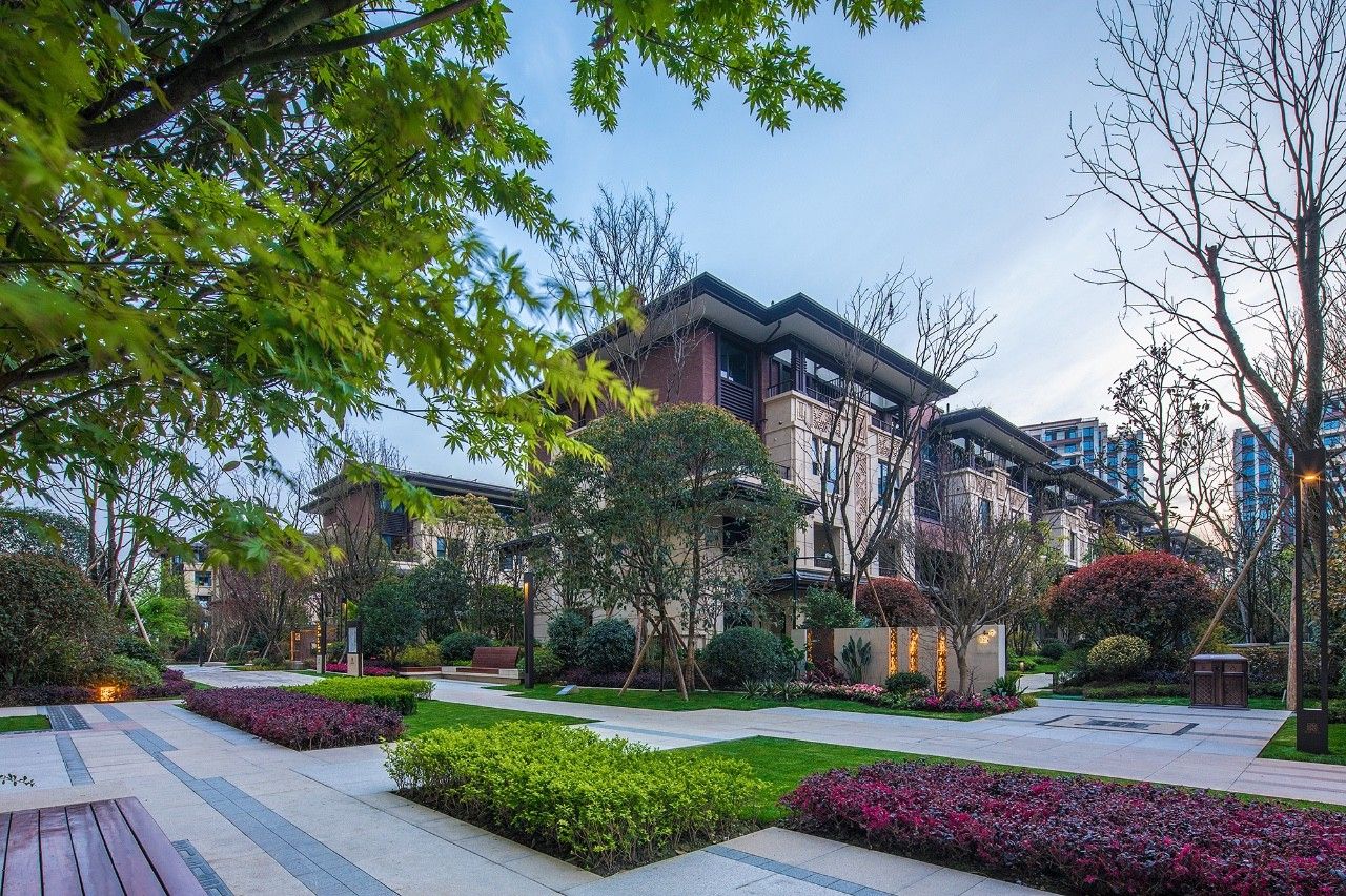 龙湖五维景观·人文，历史不说话全在建筑