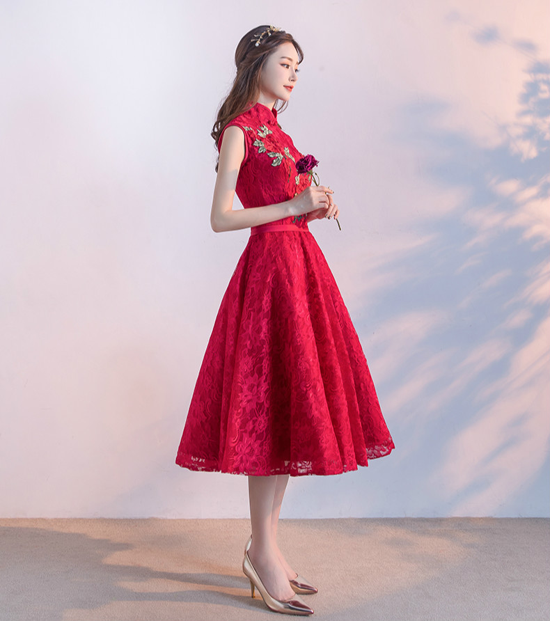 时尚无袖中式礼服，红色蕾丝印花晚礼服