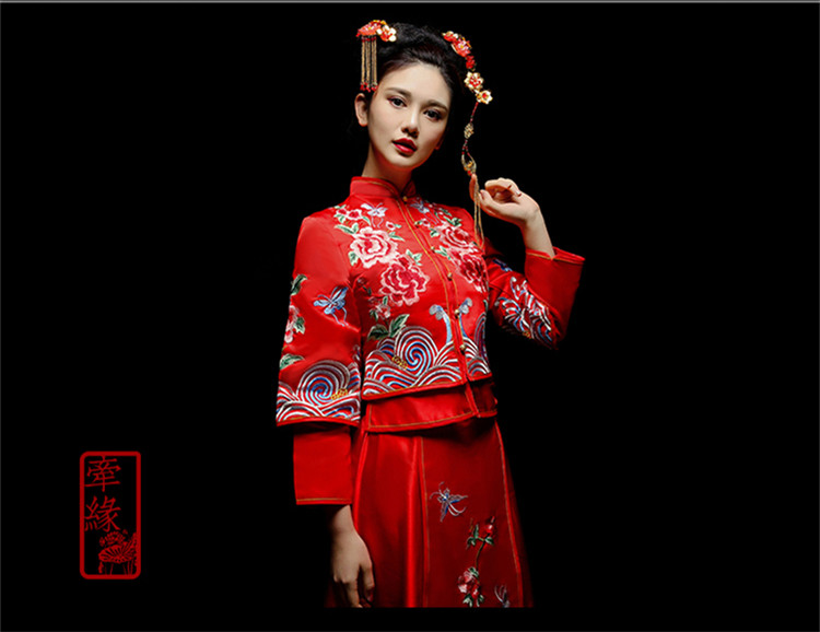 中式新娘礼服嫁衣，龙凤褂富贵牡丹