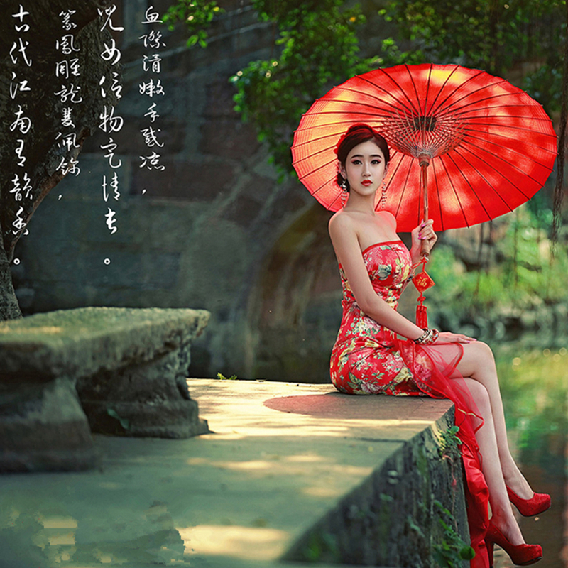 中国风性感抹胸中式旗袍古装美女图片