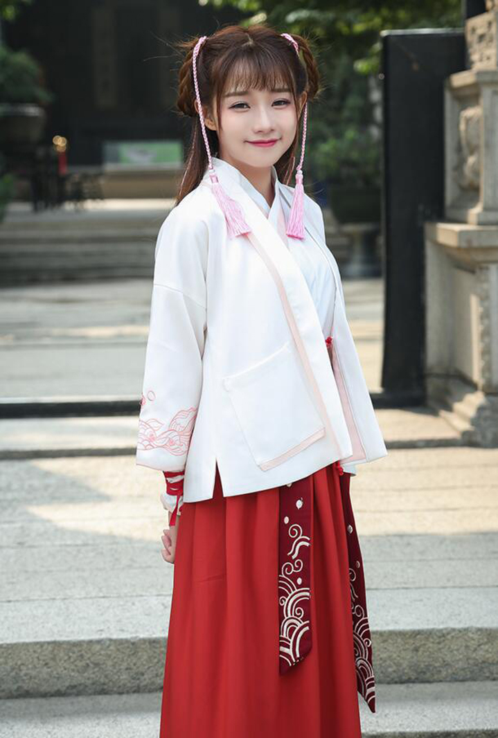 改良汉服古装美女图片