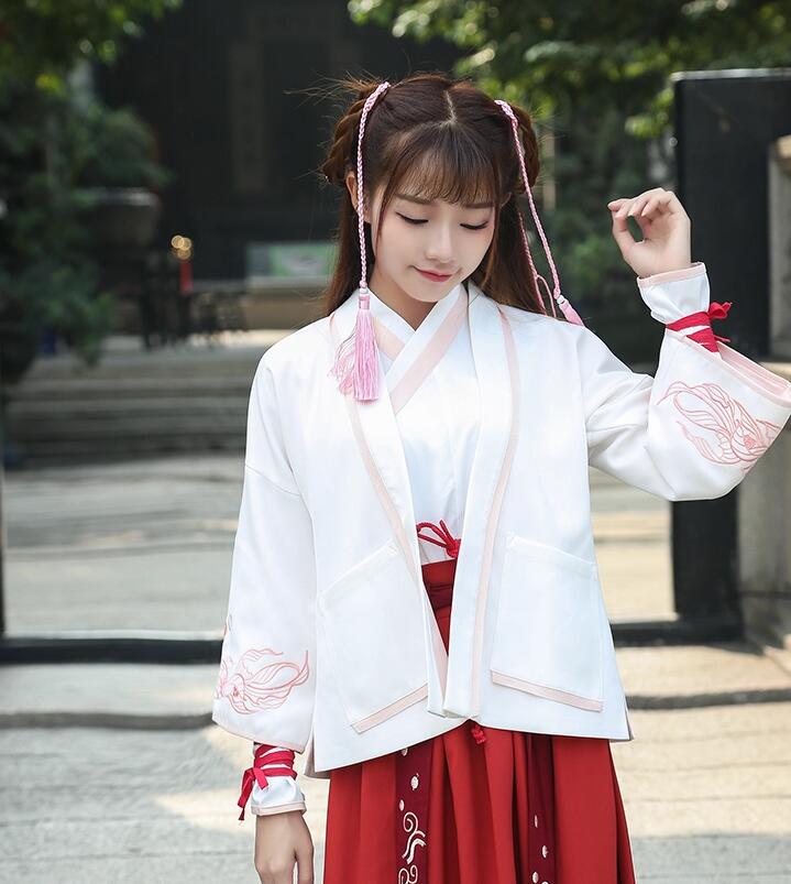 改良汉服古装美女图片