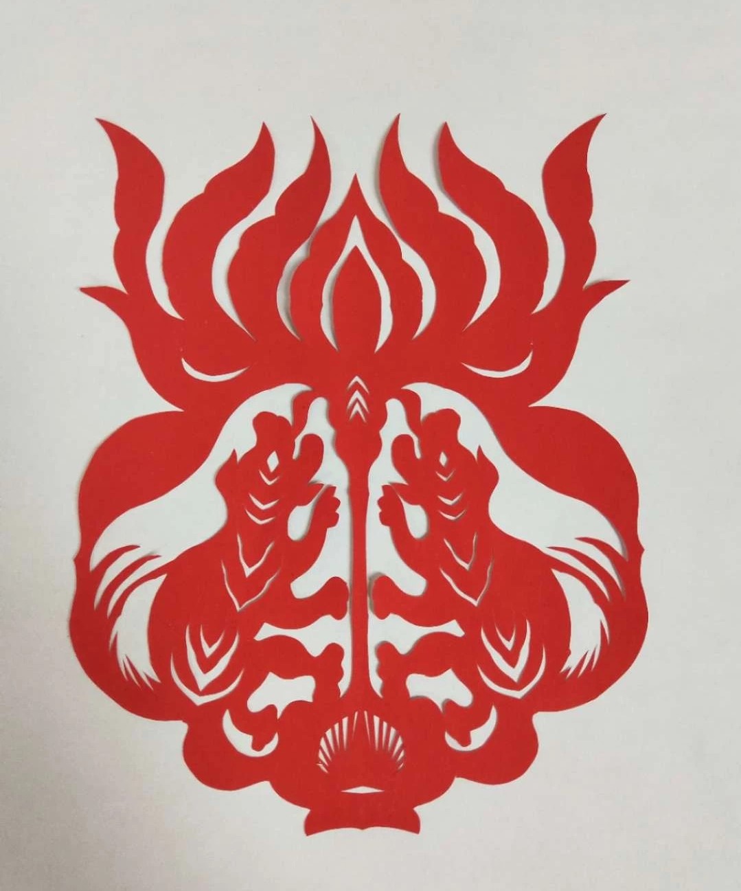 纤手巧剪妙生肖，韩春霞十二生肖剪纸作品