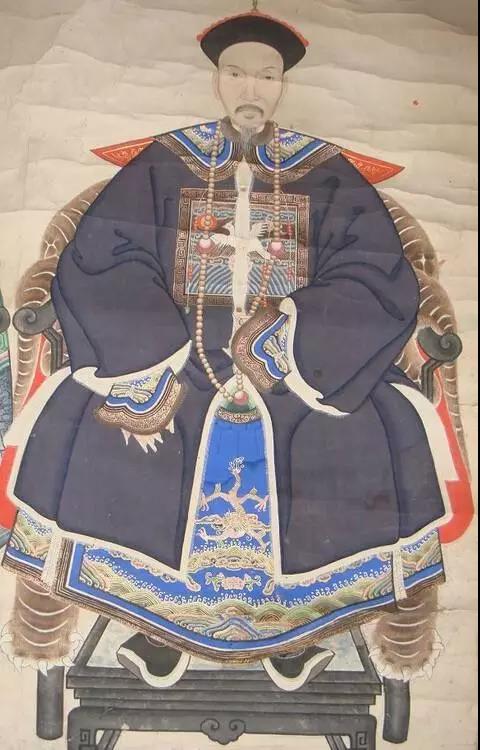 浅析手串发展史：朝珠108颗为什么要用彩珠相间