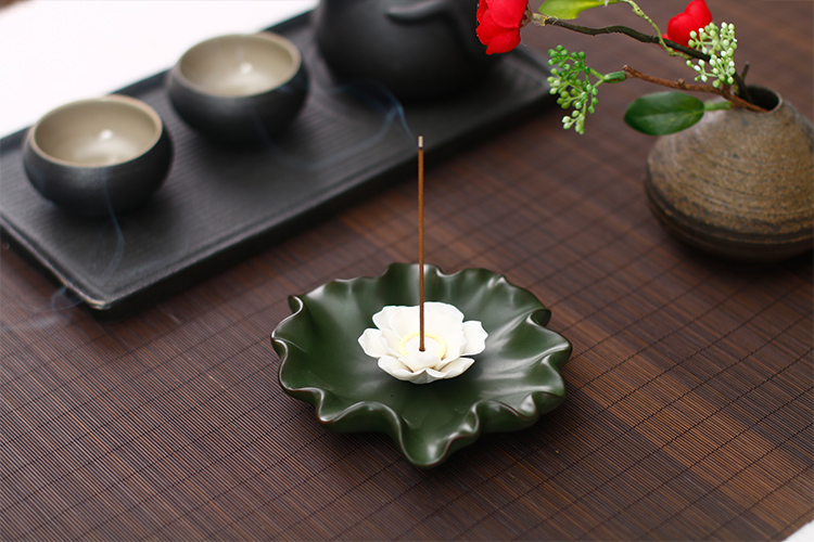 莲花香炉香插线香炉，创意唯美中式陶瓷熏香炉