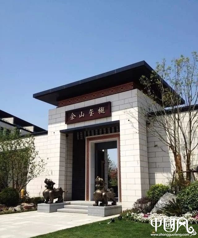 别墅大门风水攻略大全：分析大门方位与坐向