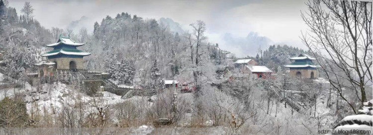 武当山千里冰封万里雪飘