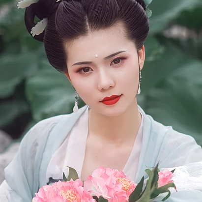 牡丹花女生头像，唯美古风真人头像