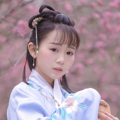 可爱汉服女生头像，唯美古风真人头像