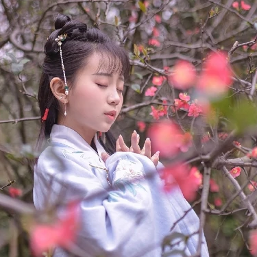 可爱汉服女生头像，唯美古风真人头像