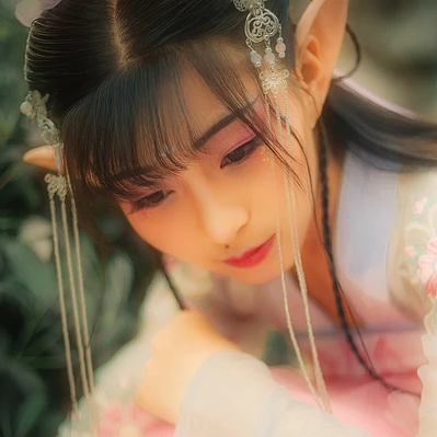 梦幻精灵女生头像：唯美古风真人头像