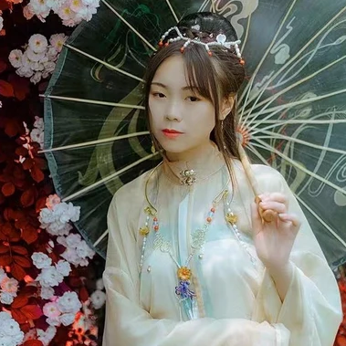 花开芬芳女生头像，唯美古风真人头像
