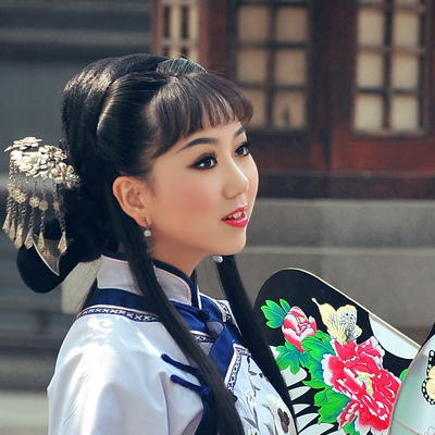 古典雅韵的女生头像，唯美古风真人头像