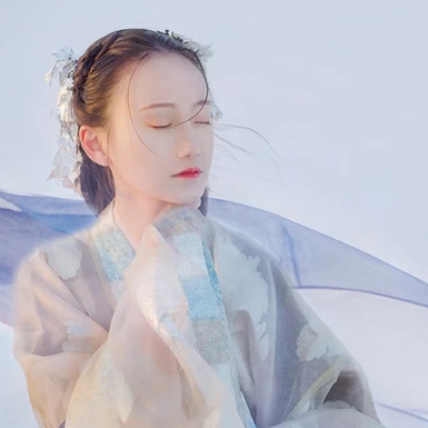 翩翩起舞带伞女生头像，唯美古风真人头像