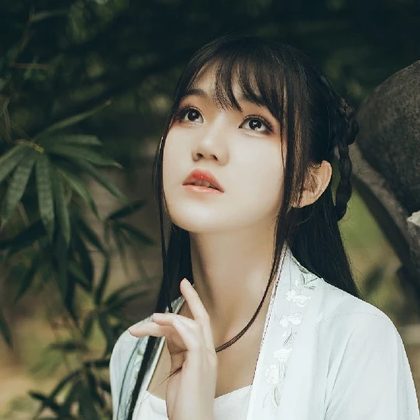 清新雅洁文艺女生头像，唯美古风真人头像