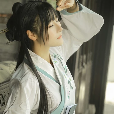 文艺复古风汉服女生头像，唯美古风真人头像