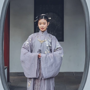 素雅灰色汉服女生头像，唯美古风真人头像