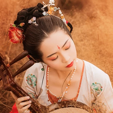 娇艳文艺女生头像，唯美古风真人头像