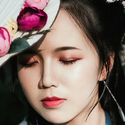 古典淡雅带团扇头像，唯美古风真人头像