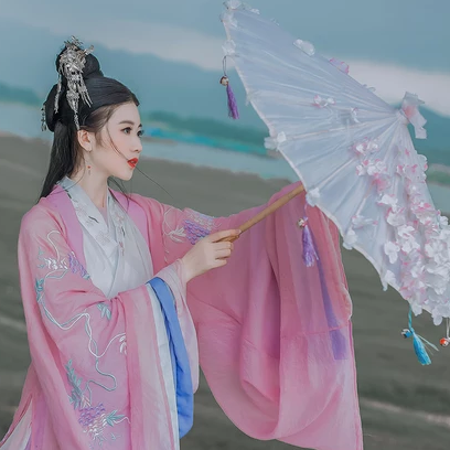 草原喝酒闺蜜头像，唯美古风真人头像