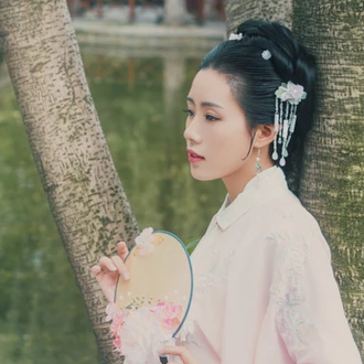 花仙子带团扇头像,唯美古风真人头像