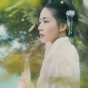 花仙子带团扇头像,唯美古风真人头像