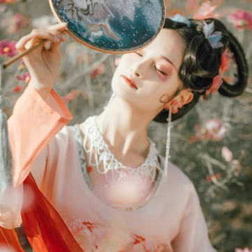 妩媚娇艳女子头像，唯美古风真人头像