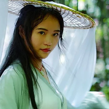 霸气女生头像，唯美古风真人头像