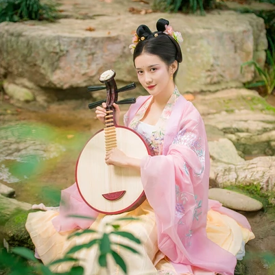 美人来此时尚典雅，唯美古风真人头像