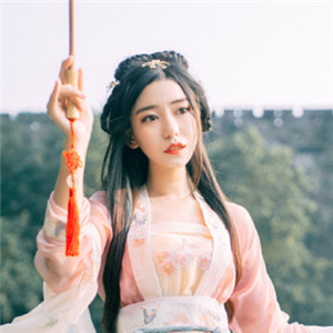 灼灼风姿古风真人头像，好看的女生qq头像