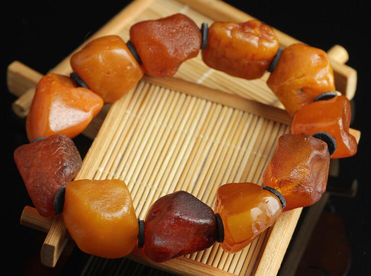 天然蜜蜡的基本特征，怎么区分鉴定天然蜜蜡